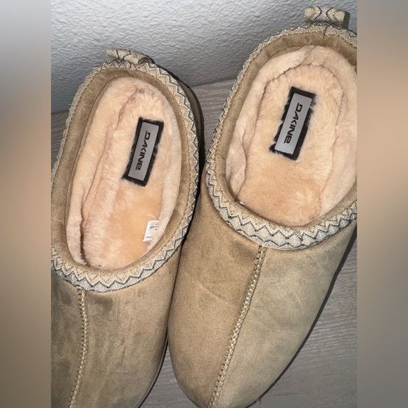 Dakine Mens Suede Cozy Slippers Mules Faux Fur Lined Trim Indoor Outdoor size XL main image 8